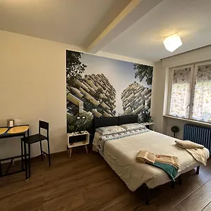 Appartement Montepulciano 11, Milan